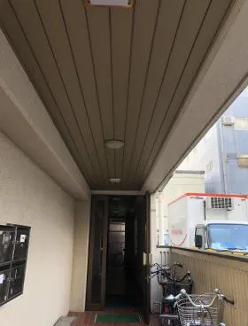 荒井ビルの外観