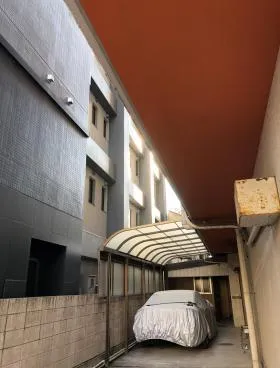 荒井ビルの外観