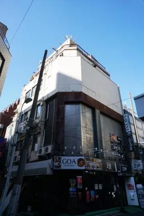 ジップビルの外観