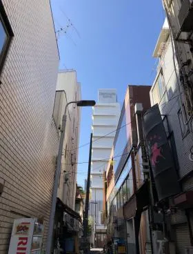 ジップビルの外観