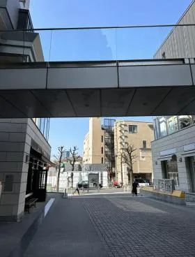 代官山アドレス・ディセビルの外観