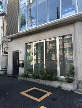 ラ・リゴタワー三宿ビルの外観
