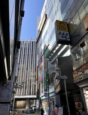 J+RビルサイドRビルの外観