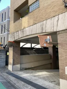 ヒルハイツ代官山ビルの外観