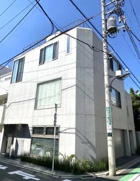 ARK CORNER 新宿若松町ビルの外観