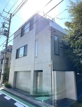 ARK CORNER 新宿若松町ビルの外観