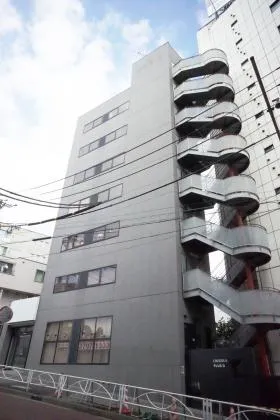 CREDEUSの外観