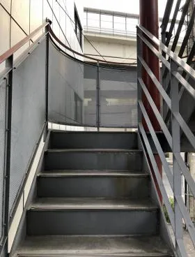 CREDEUSの外観