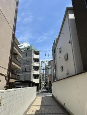 音羽ビルの外観