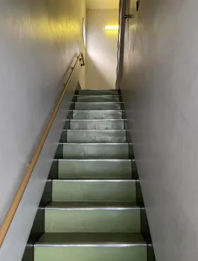 白銀町ビルの外観