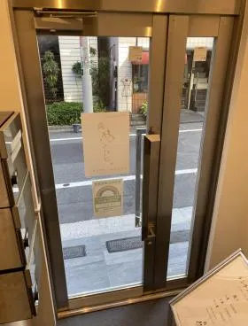 銀座3丁目一棟新築店舗ビルの外観