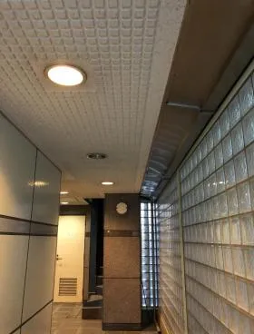 S&Uビルの外観