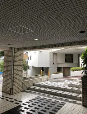 かすがマンション赤坂の外観
