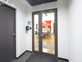 OPEN OFFICE(オープンオフィス)西新宿駅前の外観