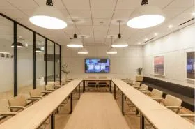 WeWork 神田スクエアビルの外観