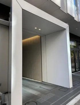 WeWork 日テレ四ツ谷ビルの外観