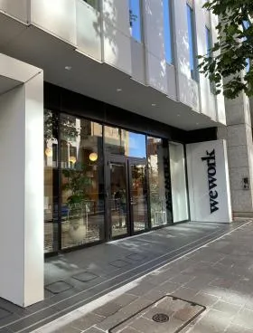 WeWork 日テレ四ツ谷ビルの外観