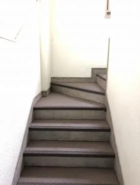 第1コーポ安本ビルの外観