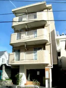 加藤マンションビルの外観