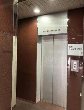 サンクスビルの外観