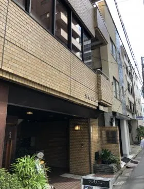 浅野ビル本館の外観