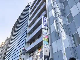 Regus(リージャス)六本木駅前の外観