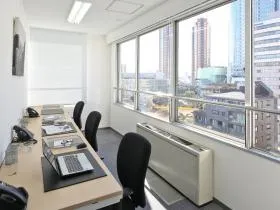 Regus(リージャス)六本木駅前の外観