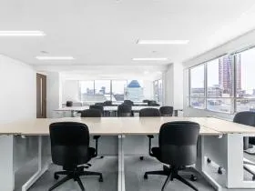 Regus(リージャス)六本木駅前の外観