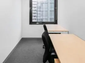 Regus(リージャス)麹町ビジネスセンターの外観