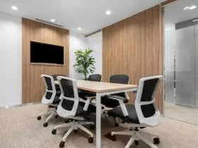 Regus(リージャス)麹町ビジネスセンターの外観