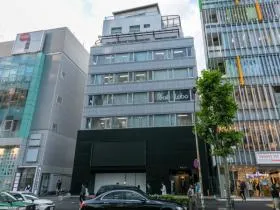 Regus(リージャス)原宿ビジネスセンターの外観