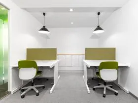 Regus(リージャス)原宿ビジネスセンターの外観