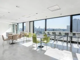 Regus(リージャス)中野サンプラザの外観