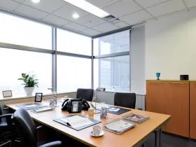 Regus(リージャス)錦糸町アルカセントラルビジネスセンターの外観