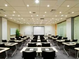 Regus(リージャス)錦糸町アルカセントラルビジネスセンターの外観