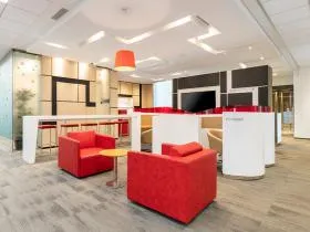 Regus(リージャス)丸の内鉄鋼ビジネスセンターの外観