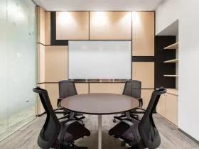 Regus(リージャス)丸の内鉄鋼ビジネスセンターの外観