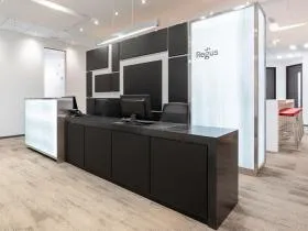 Regus(リージャス)丸の内鉄鋼ビジネスセンターの外観