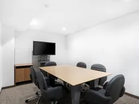 Regus(リージャス)新宿西口ビジネスセンターの外観