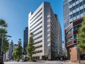 Regus(リージャス)新宿西口ビジネスセンターの外観
