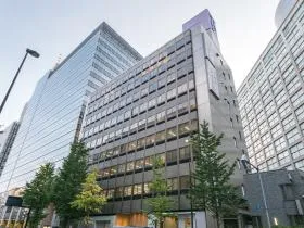 Regus(リージャス)新宿南口ビジネスセンターの外観