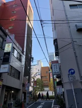 アイエス共同ビルの外観