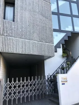 西春ビルの外観