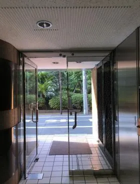露月町ビルの外観