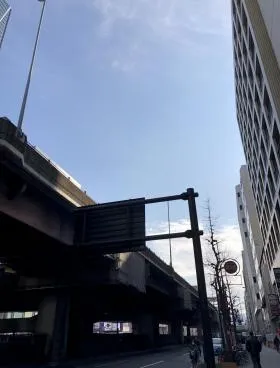 羽山ビルの外観