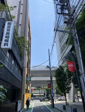 WAW赤坂(アークヒルズフロントタワー)の外観