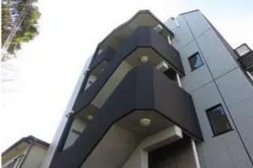 クアルツ代沢の外観