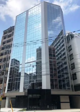 リアンプレミアム博多駅前ビルの外観