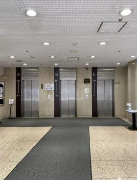新大宗1・2号館ビルの外観