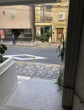 FLAT16ビルの外観